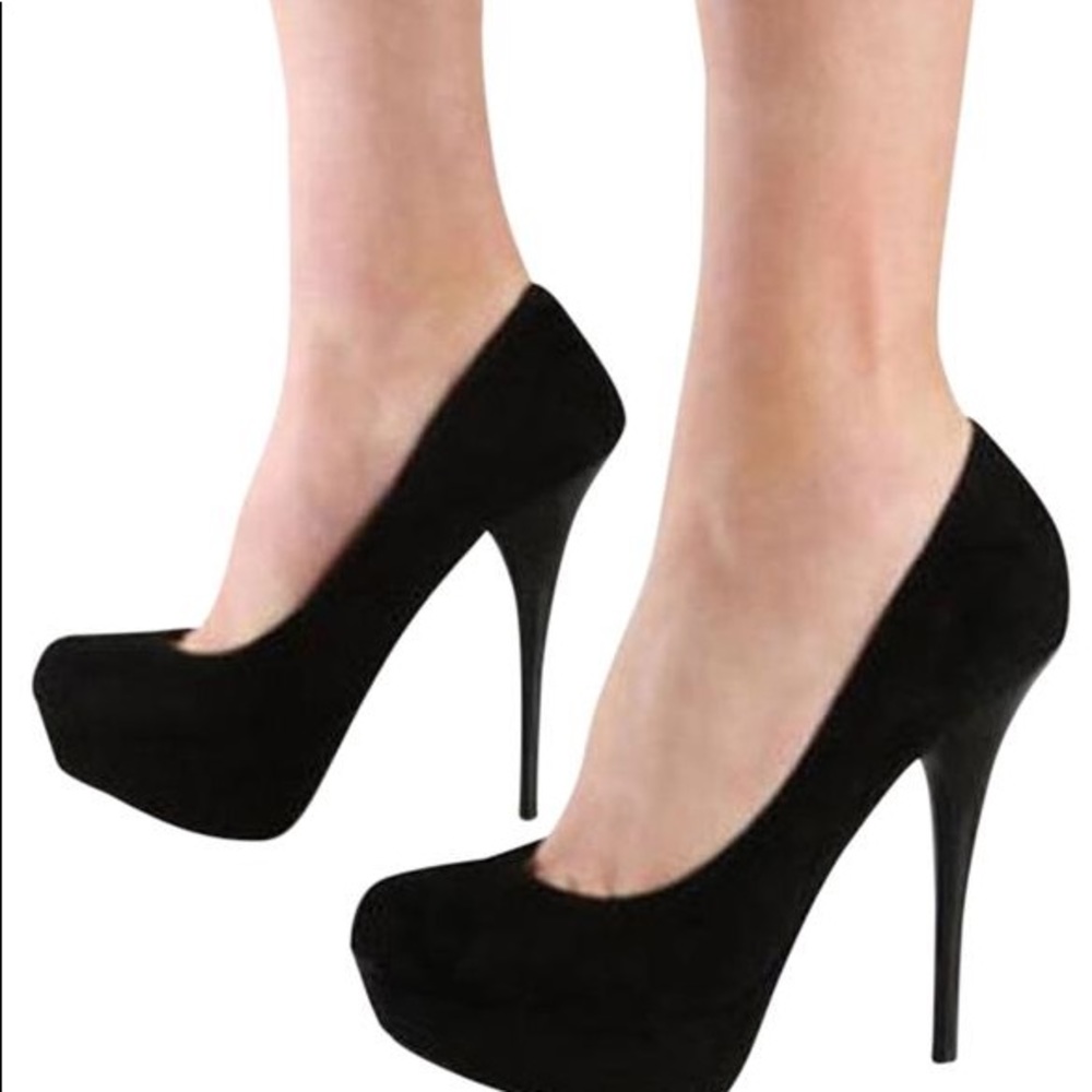 Used Steve Madden Caryssa Platform Heel in Black Suede